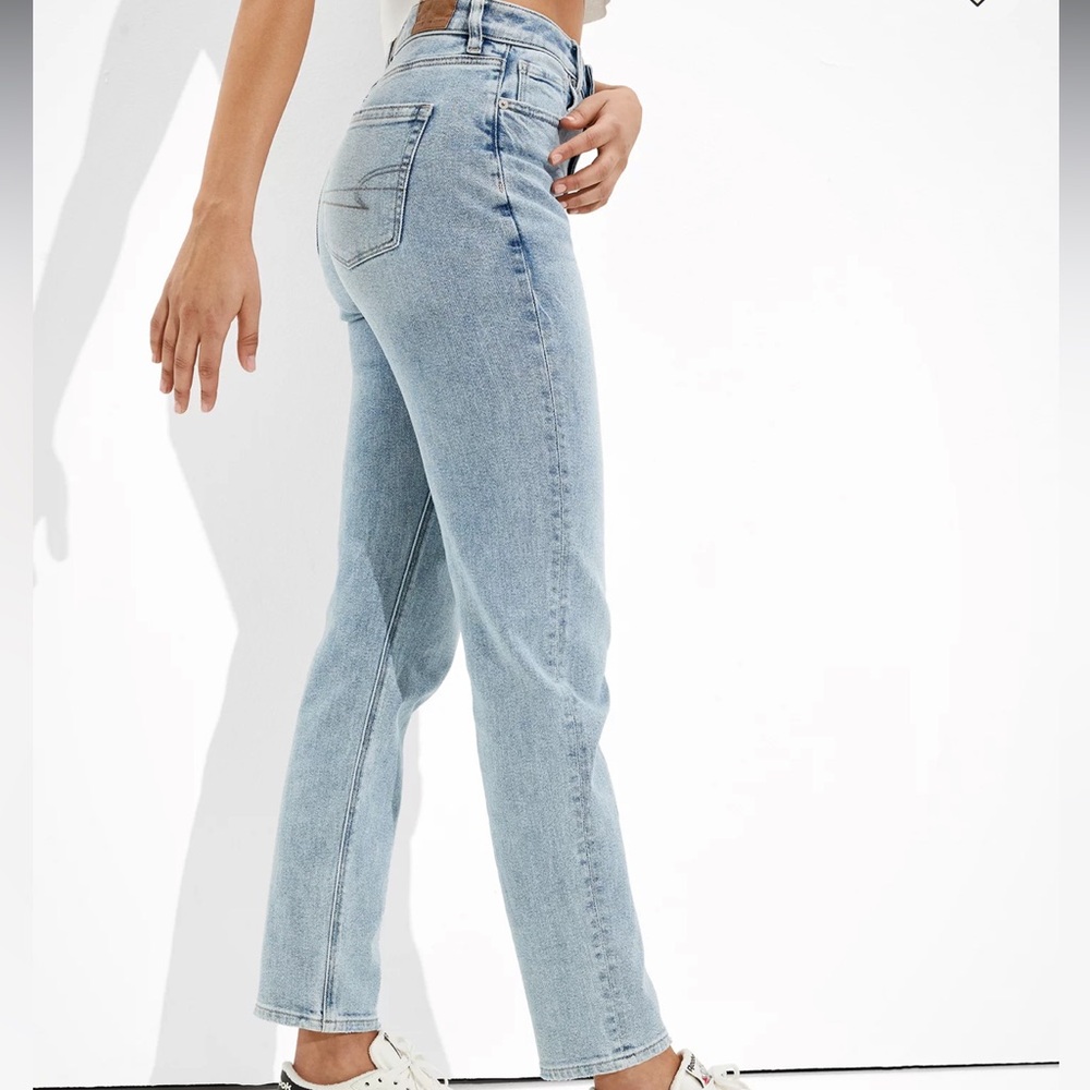 AMERICAN EAGLE AE Stretch Mom Straight Denim Jean Size 2 - Picture 15 of 15